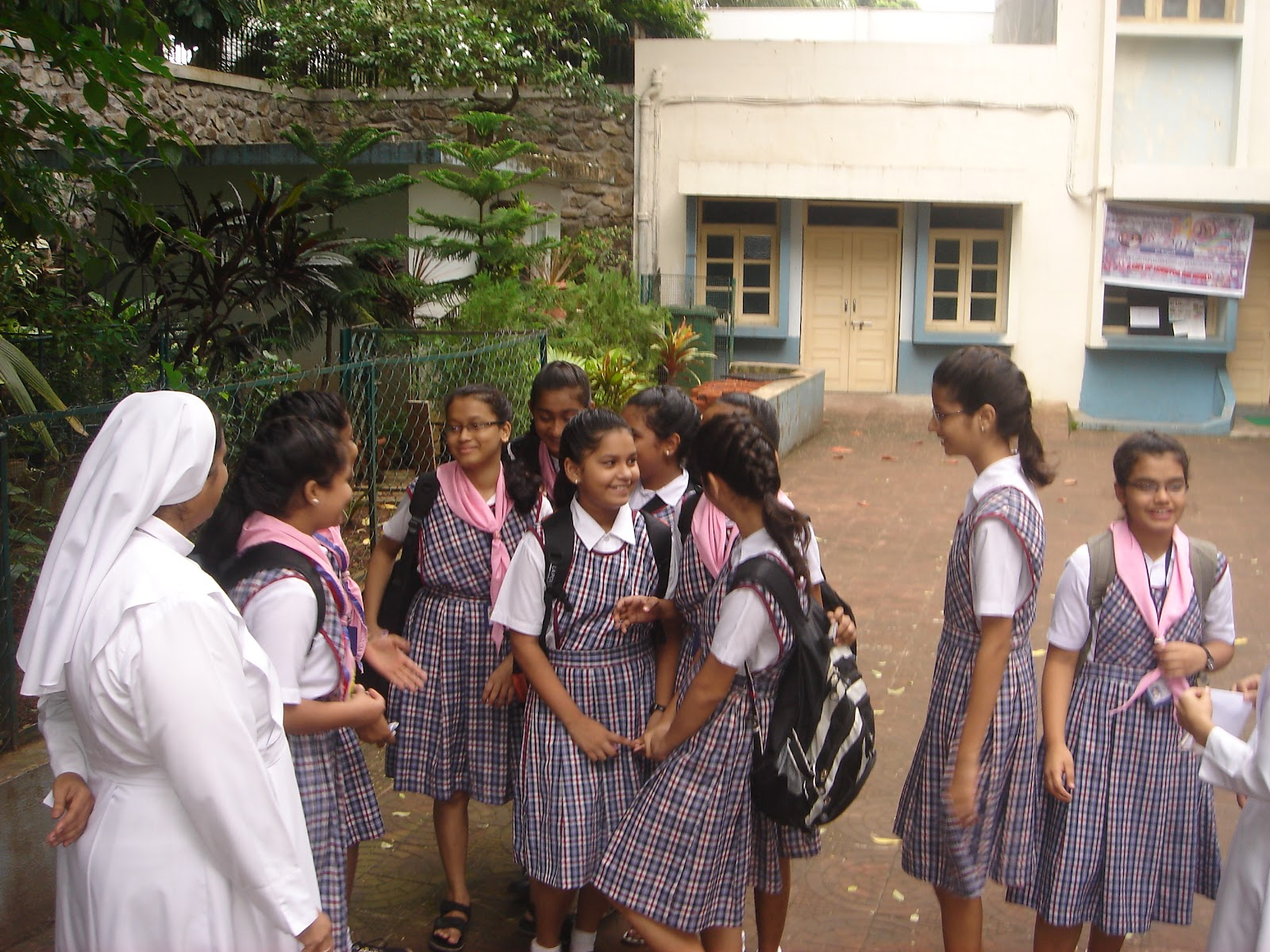 AUXILIUM CONVENT PALI HILL BANDRA AUXILIUM CONVENT SCHOOL